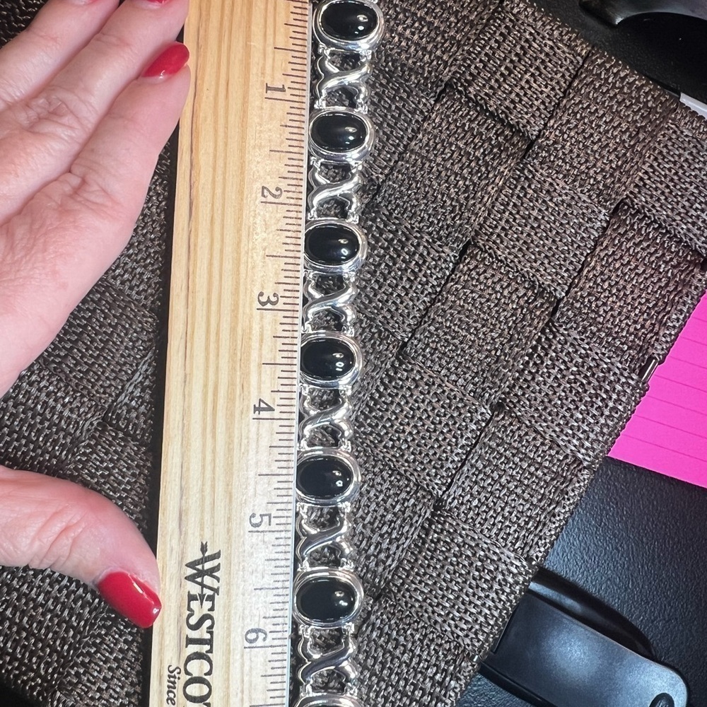 Women’s sterling and onyx bracelet nwot 7” - Picture 3 of 9